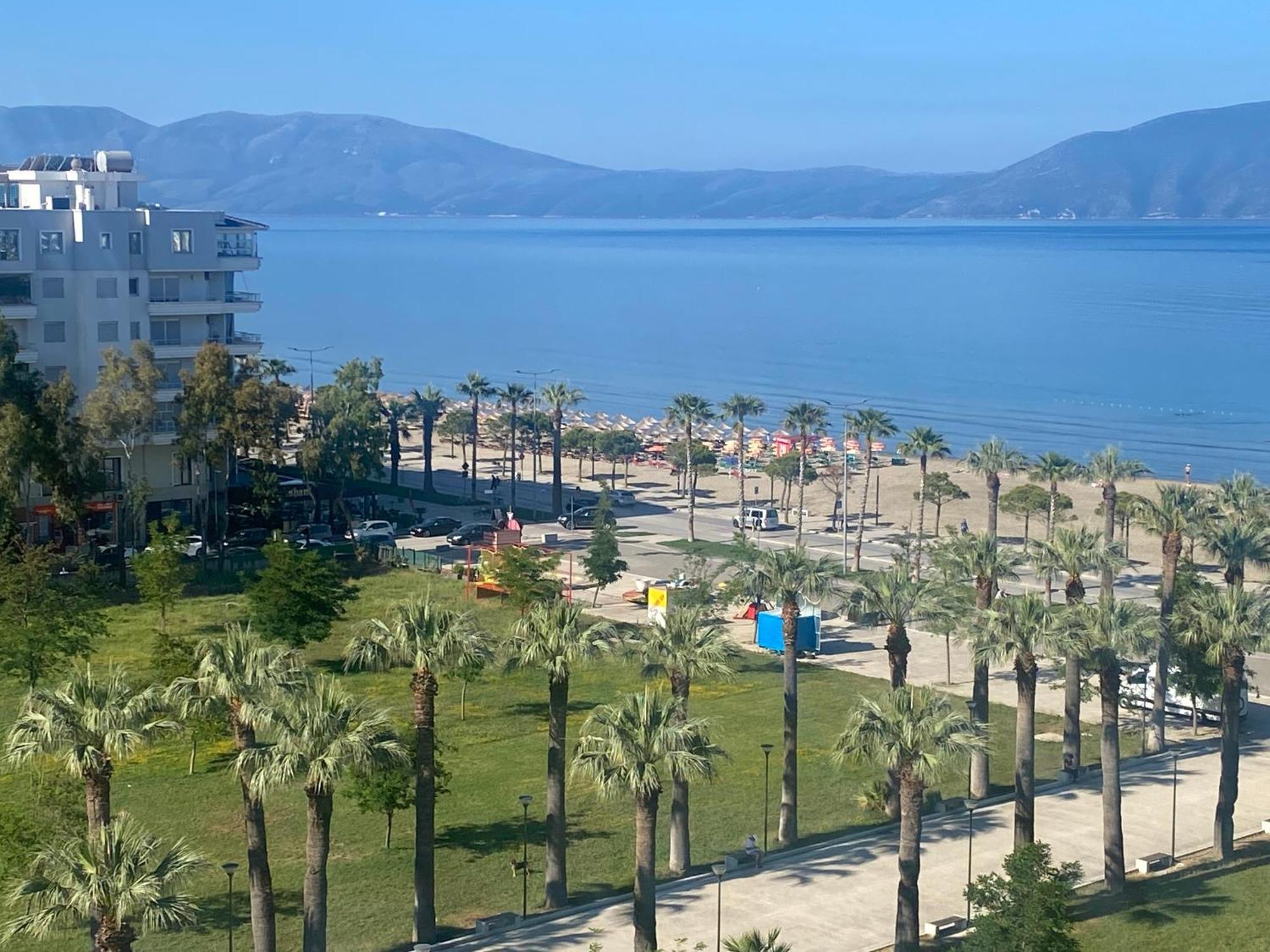 Sea Side Apartment Vlorë Extérieur photo